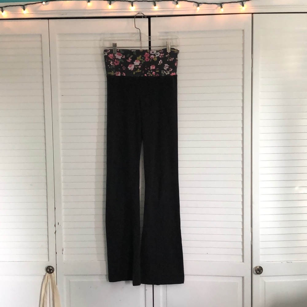 Victoria’s Secret Floral Foldover Yoga Pants
